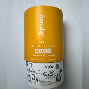 First Day Kids Daily Enrichment Multi Yummy Gummies - Yellow